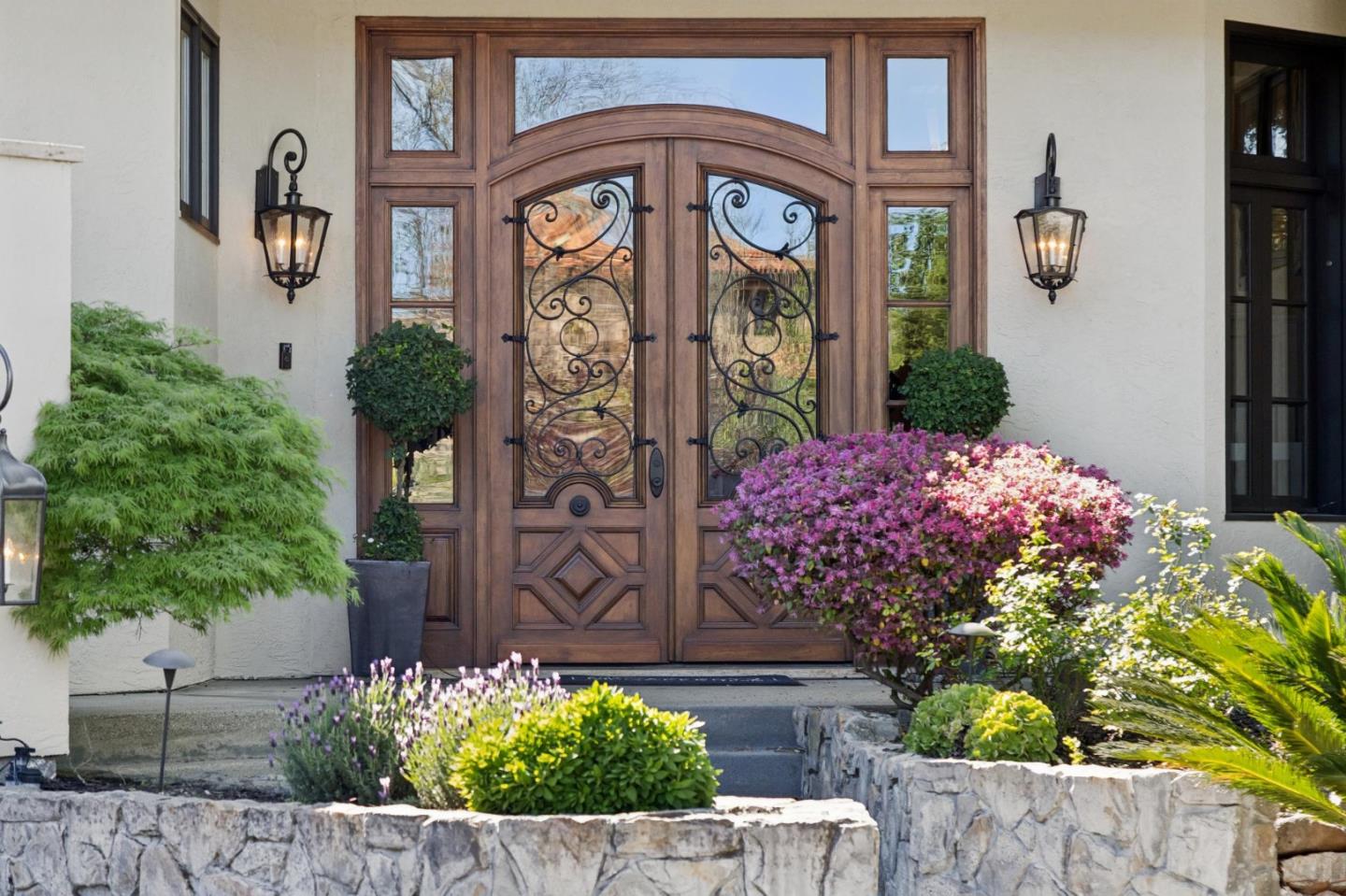 Detail Gallery Image 9 of 156 For 15715 Gum Tree Ln, Los Gatos,  CA 95032 - 4 Beds | 4/1 Baths