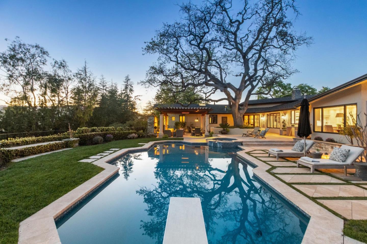 Detail Gallery Image 98 of 156 For 15715 Gum Tree Ln, Los Gatos,  CA 95032 - 4 Beds | 4/1 Baths