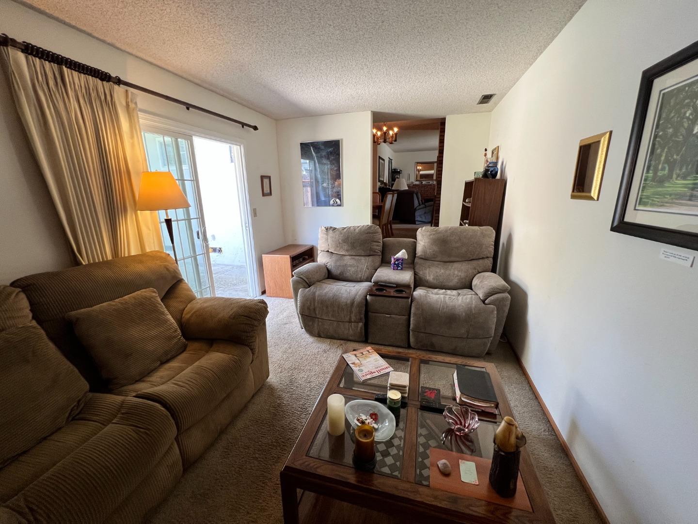 Detail Gallery Image 11 of 34 For 2245 Twin Hills Dr, Santa Cruz,  CA 95065 - 3 Beds | 1/1 Baths