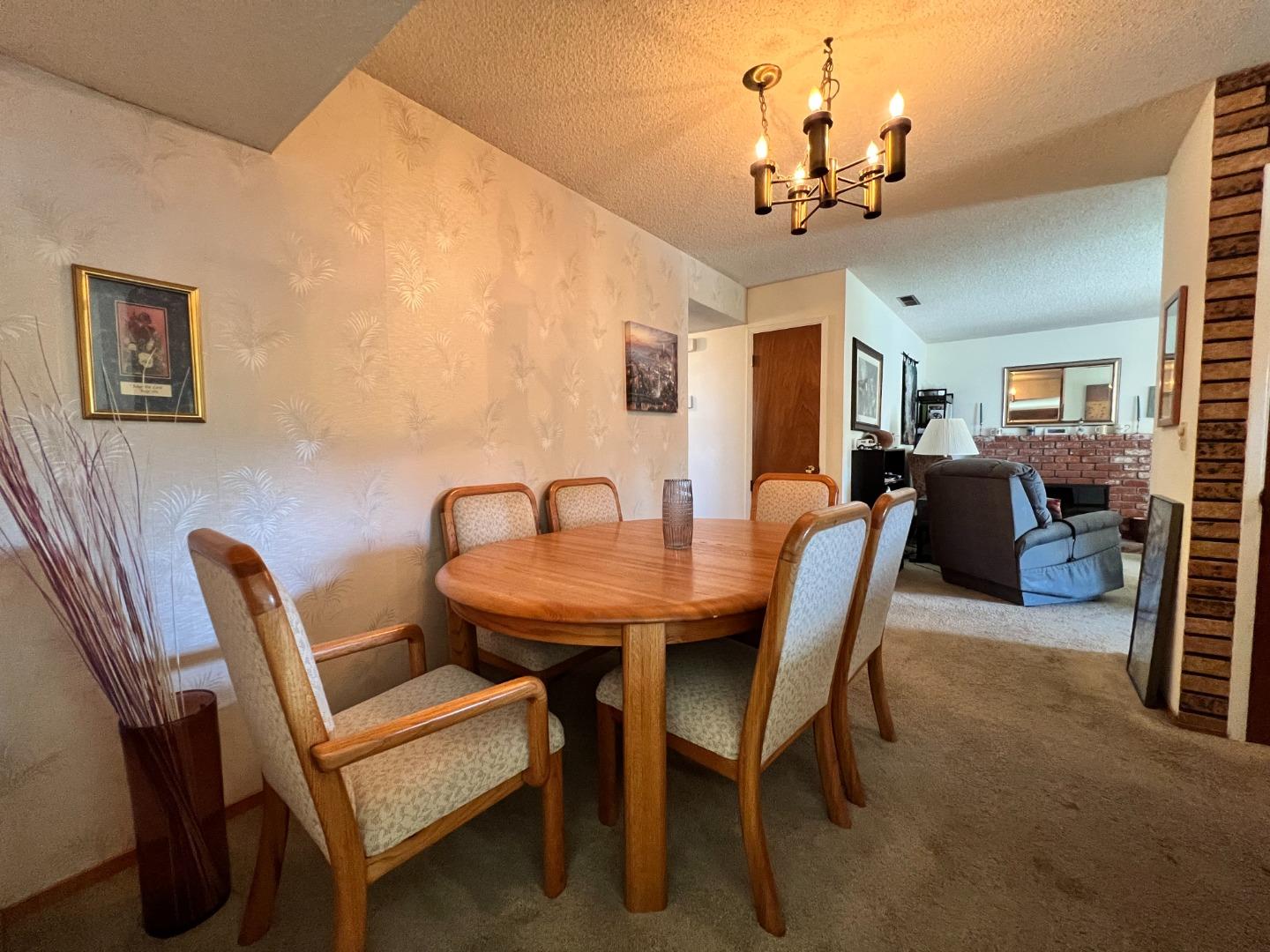 Detail Gallery Image 12 of 34 For 2245 Twin Hills Dr, Santa Cruz,  CA 95065 - 3 Beds | 1/1 Baths