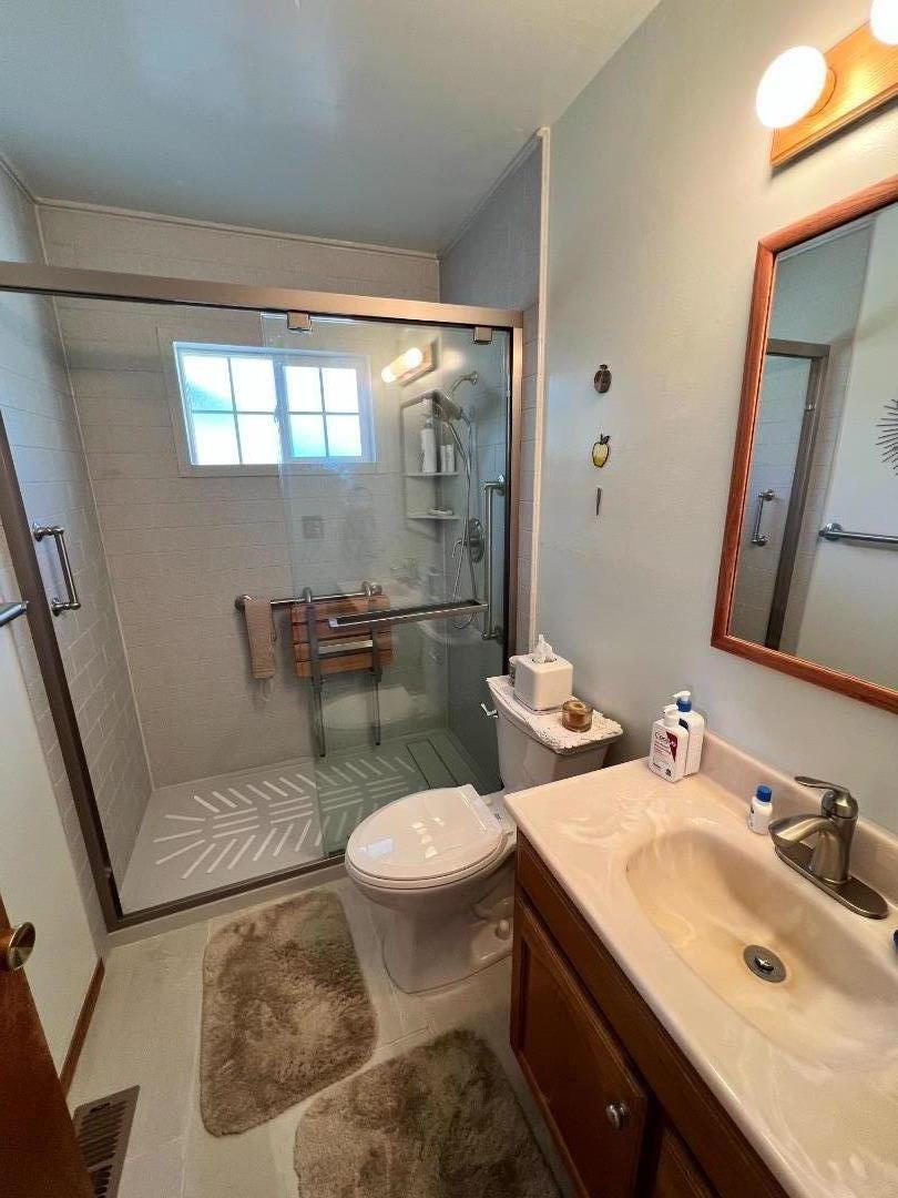 Detail Gallery Image 21 of 34 For 2245 Twin Hills Dr, Santa Cruz,  CA 95065 - 3 Beds | 1/1 Baths