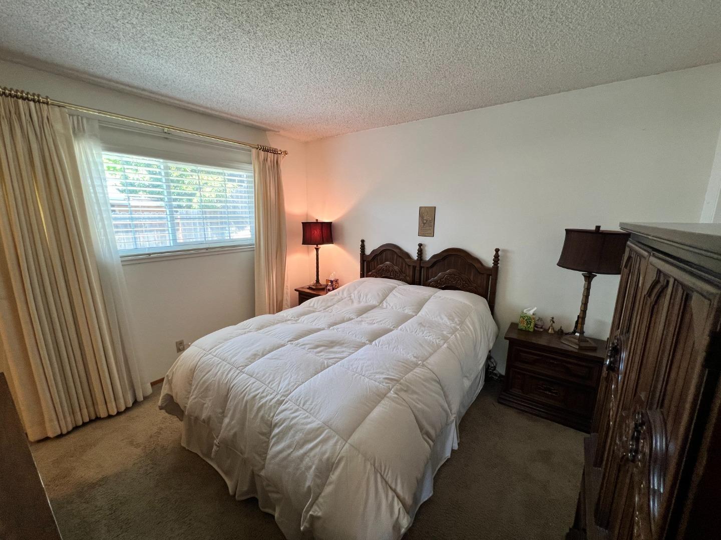 Detail Gallery Image 24 of 34 For 2245 Twin Hills Dr, Santa Cruz,  CA 95065 - 3 Beds | 1/1 Baths