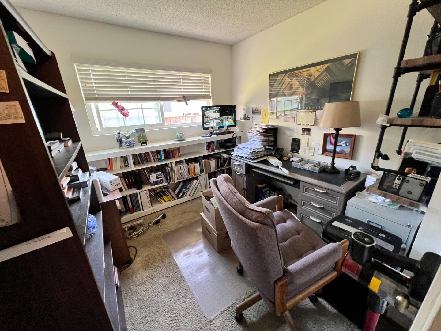 Detail Gallery Image 26 of 34 For 2245 Twin Hills Dr, Santa Cruz,  CA 95065 - 3 Beds | 1/1 Baths