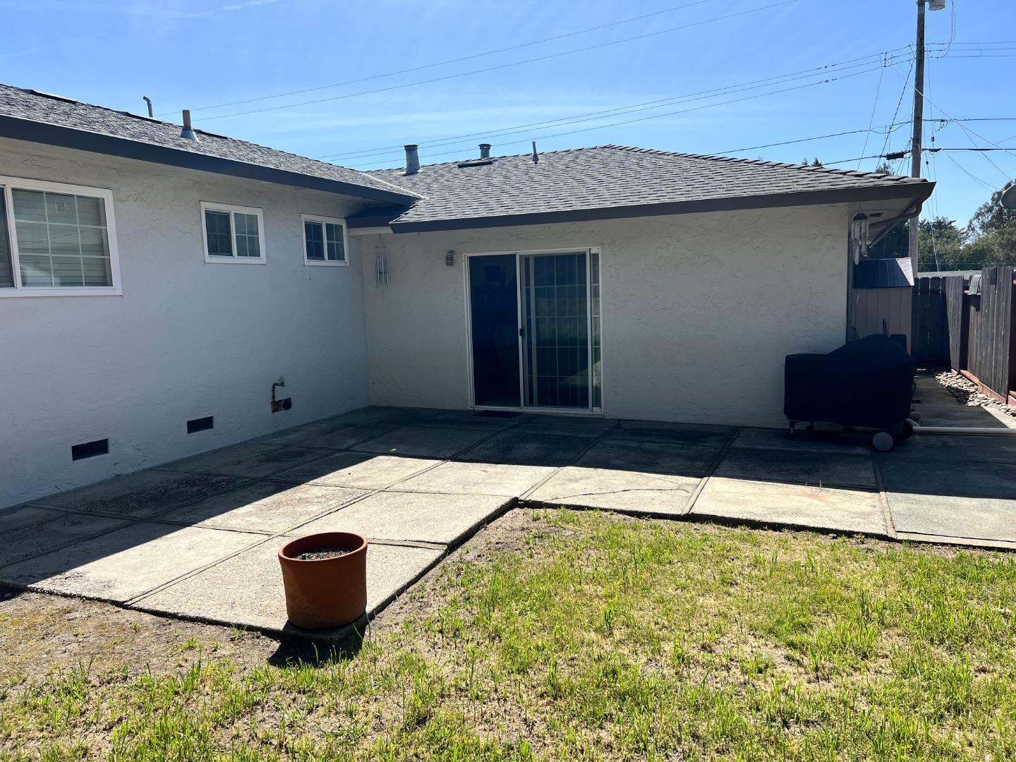 Detail Gallery Image 31 of 34 For 2245 Twin Hills Dr, Santa Cruz,  CA 95065 - 3 Beds | 1/1 Baths