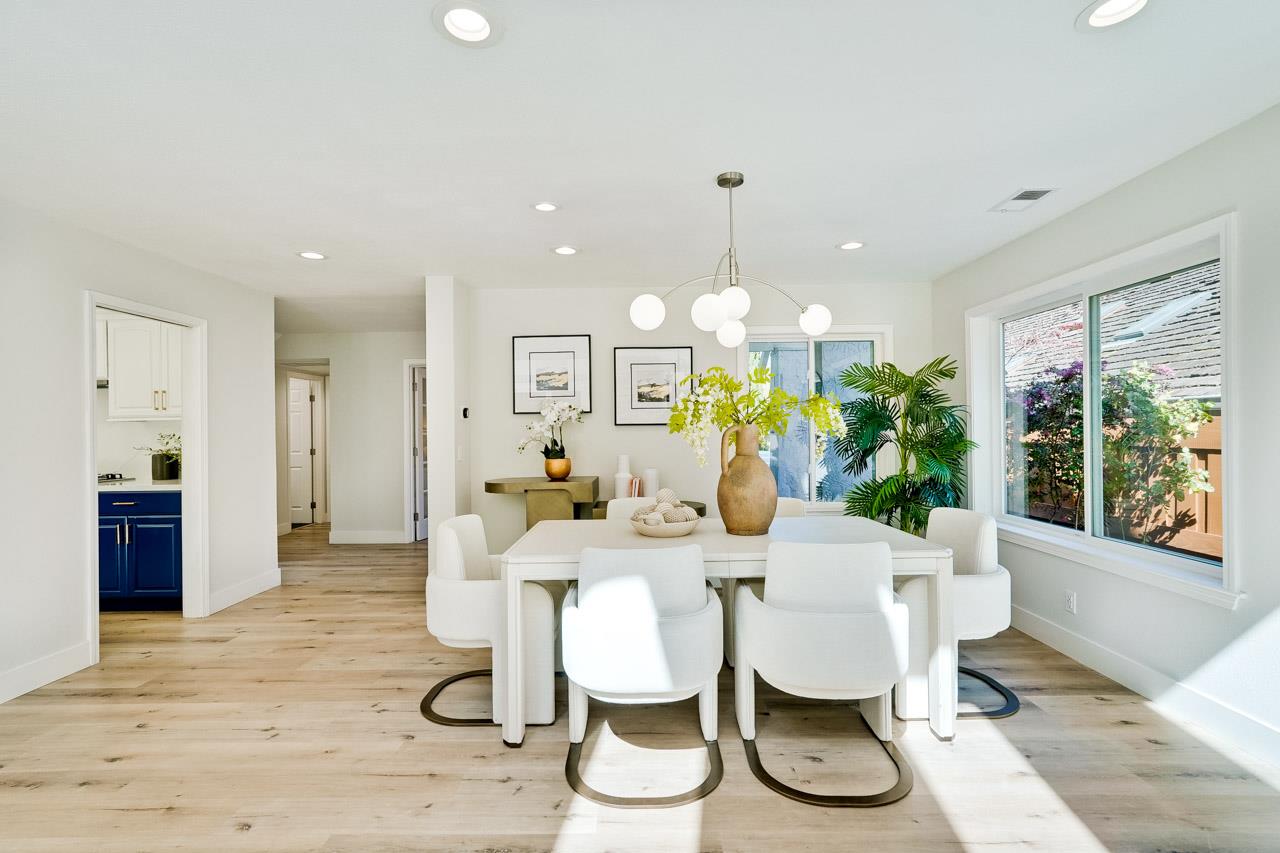 Detail Gallery Image 11 of 63 For 22136 Dean Ct, Cupertino,  CA 95014 - 4 Beds | 2/1 Baths