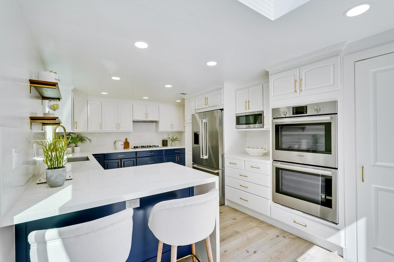 Detail Gallery Image 16 of 63 For 22136 Dean Ct, Cupertino,  CA 95014 - 4 Beds | 2/1 Baths