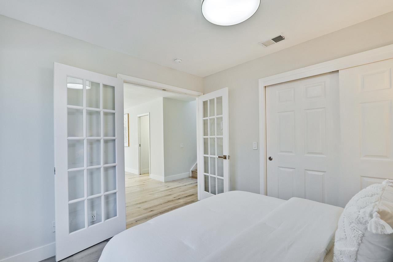 Detail Gallery Image 22 of 63 For 22136 Dean Ct, Cupertino,  CA 95014 - 4 Beds | 2/1 Baths