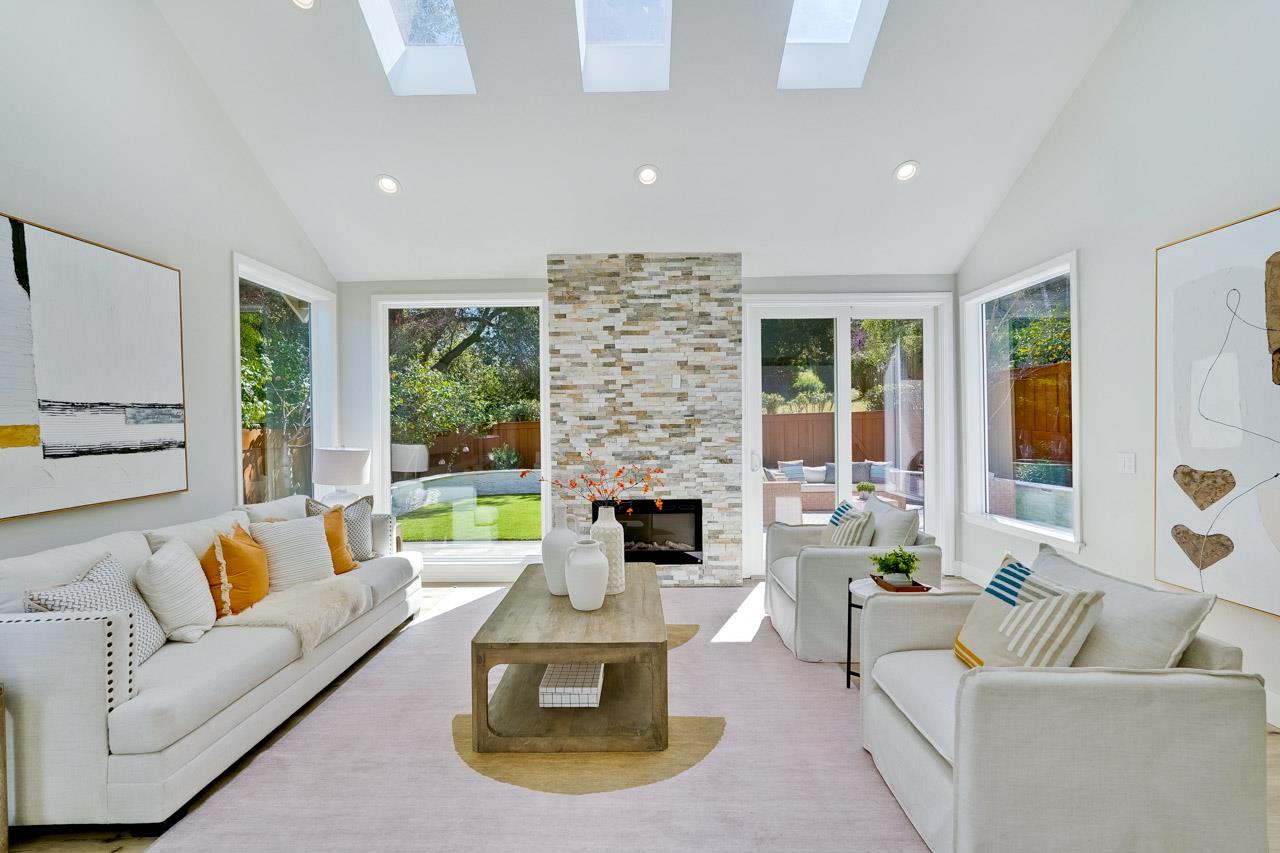 Detail Gallery Image 3 of 63 For 22136 Dean Ct, Cupertino,  CA 95014 - 4 Beds | 2/1 Baths