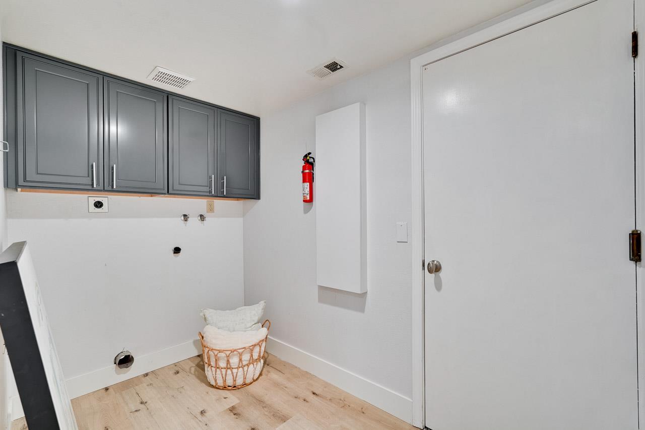 Detail Gallery Image 40 of 63 For 22136 Dean Ct, Cupertino,  CA 95014 - 4 Beds | 2/1 Baths