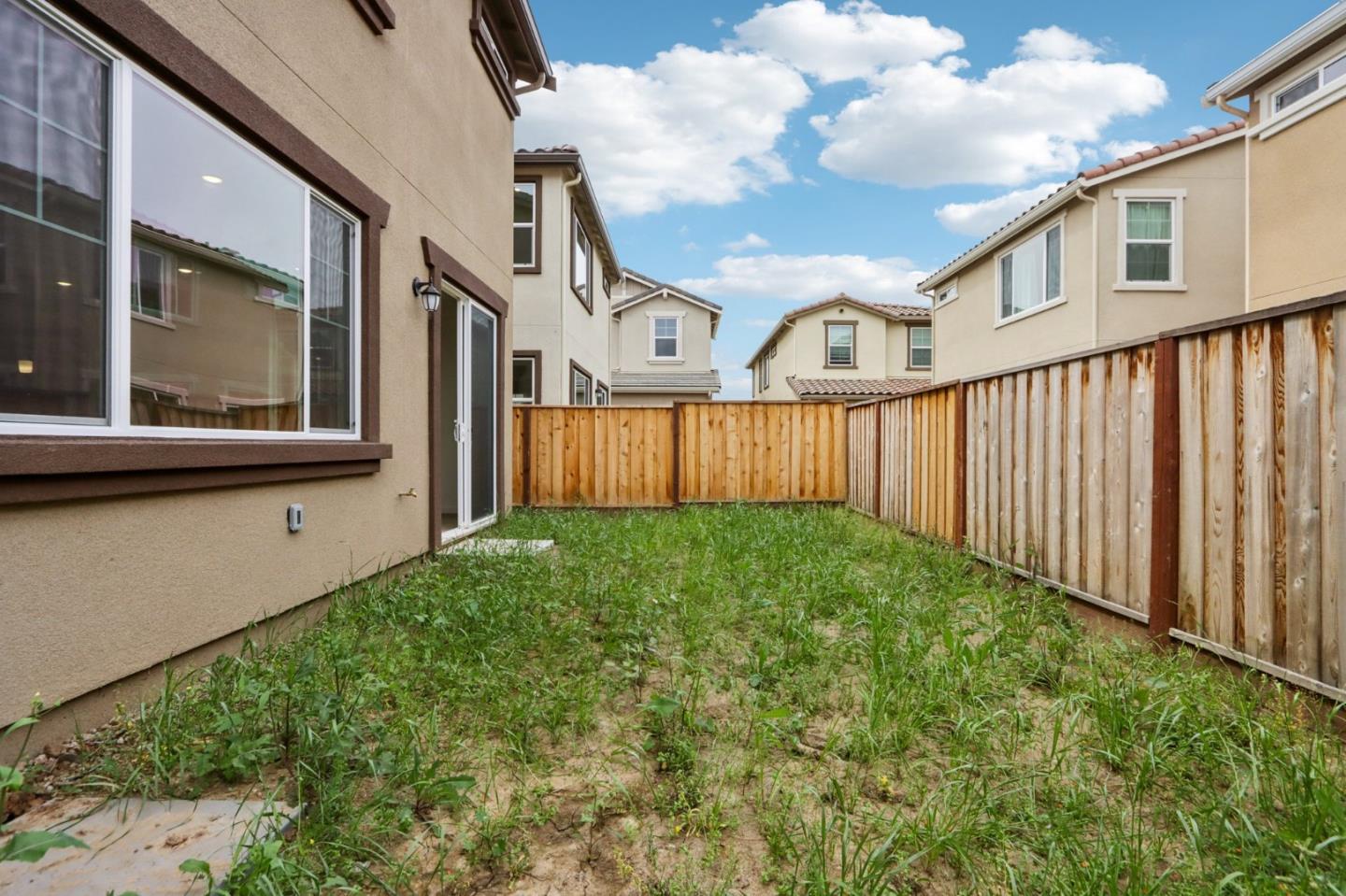 Detail Gallery Image 29 of 29 For 2211 Daisy Dr, Hollister,  CA 95023 - 3 Beds | 2/1 Baths