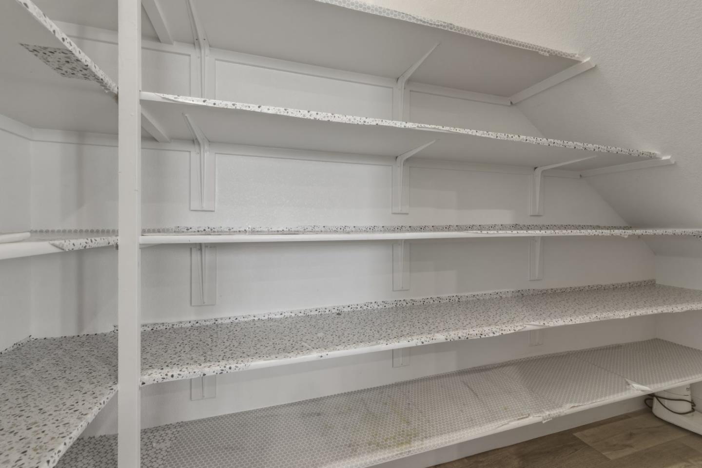 Detail Gallery Image 17 of 50 For 22 E Funderburg Blvd, Mountain House,  CA 95391 - 4 Beds | 2/1 Baths