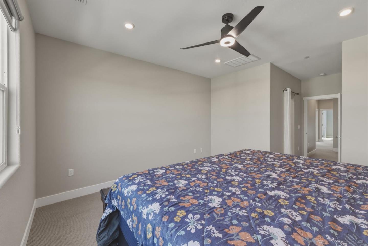 Detail Gallery Image 32 of 50 For 22 E Funderburg Blvd, Mountain House,  CA 95391 - 4 Beds | 2/1 Baths