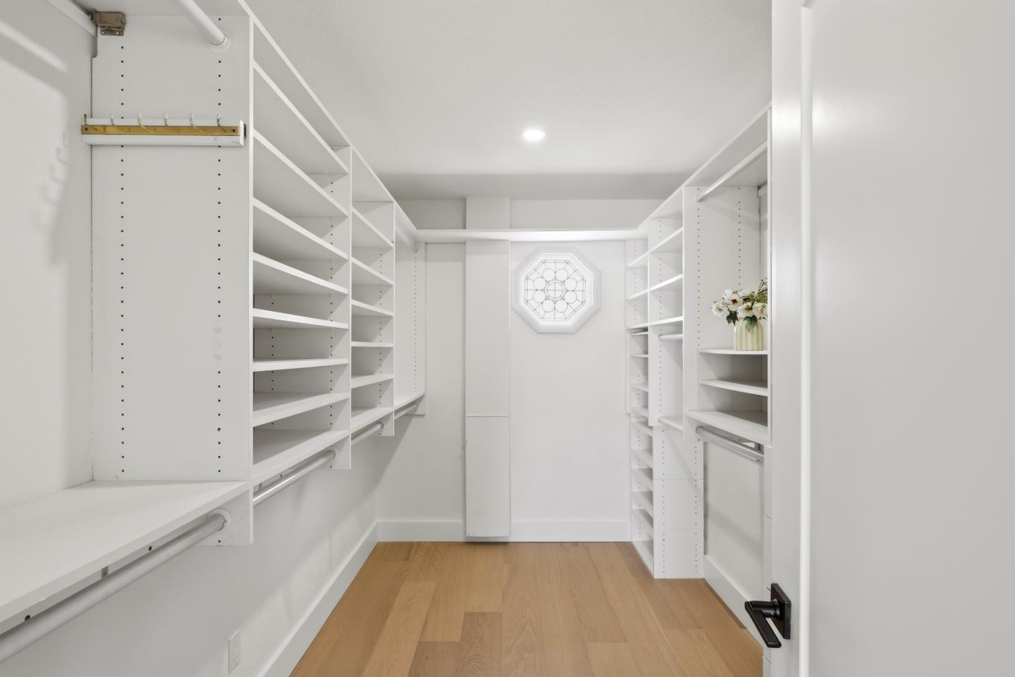 Detail Gallery Image 26 of 33 For 2215 Sunny Vista Dr, San Jose,  CA 95128 - 3 Beds | 3 Baths