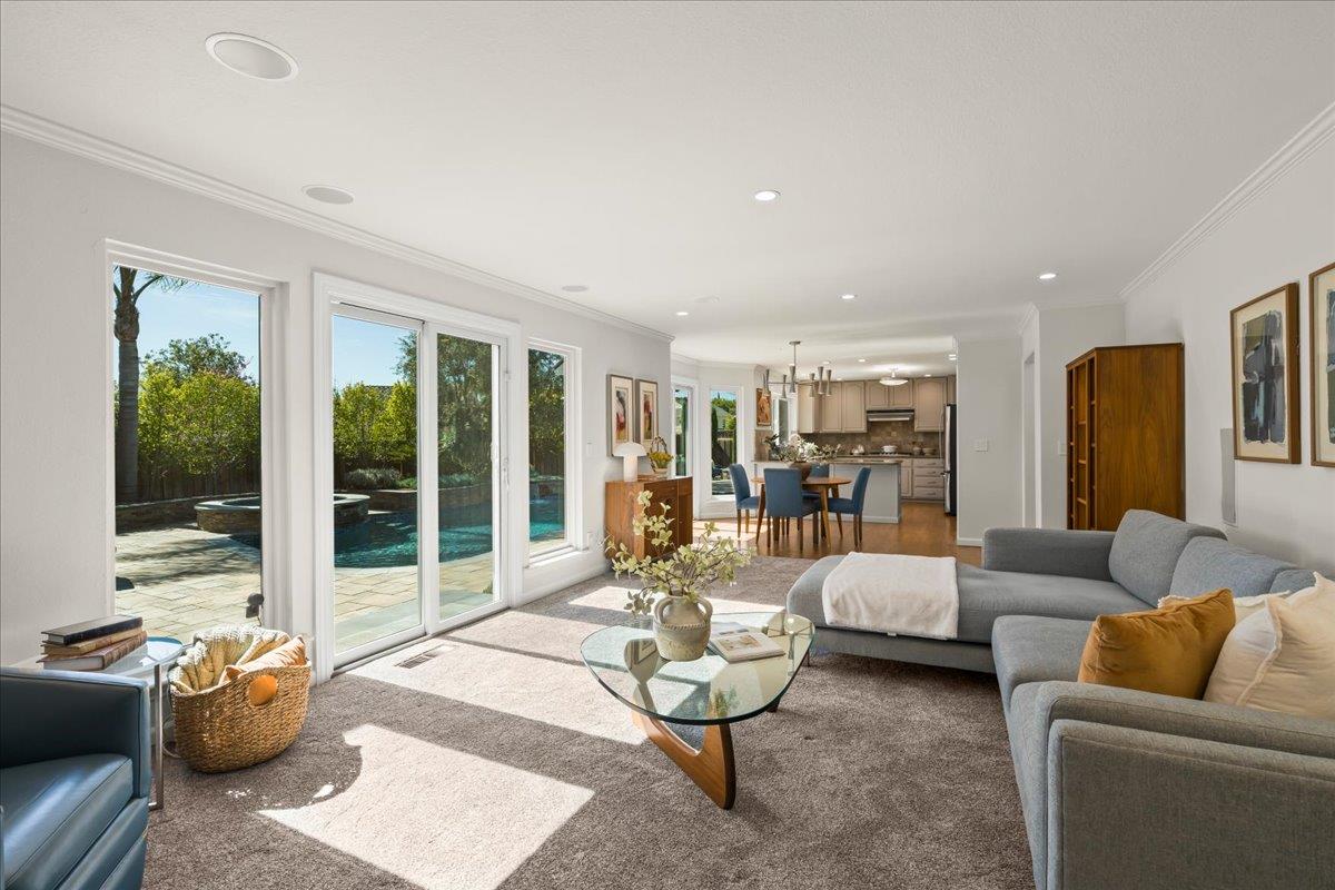 Detail Gallery Image 14 of 58 For 17465 Ringel Dr, Morgan Hill,  CA 95037 - 4 Beds | 2/1 Baths