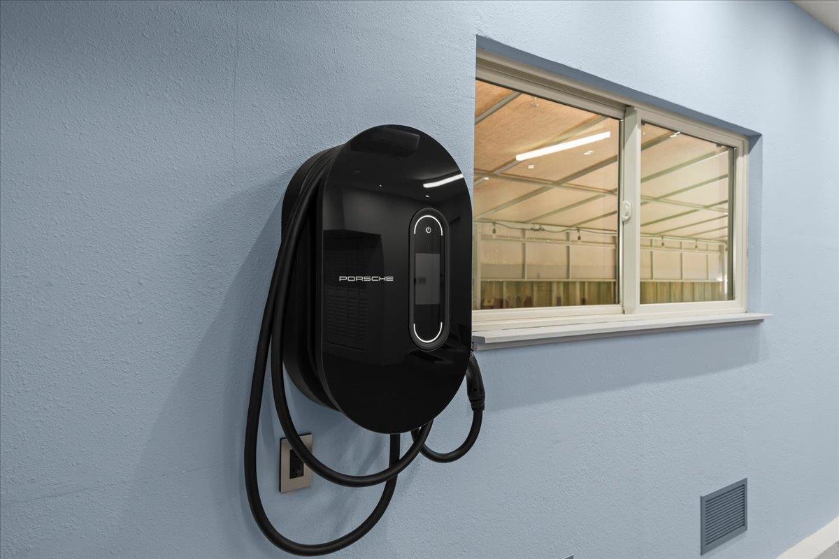 Detail Gallery Image 27 of 58 For 17465 Ringel Dr, Morgan Hill,  CA 95037 - 4 Beds | 2/1 Baths