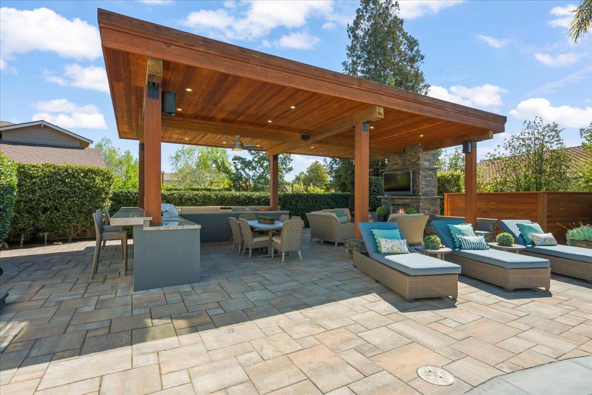 Detail Gallery Image 34 of 58 For 17465 Ringel Dr, Morgan Hill,  CA 95037 - 4 Beds | 2/1 Baths