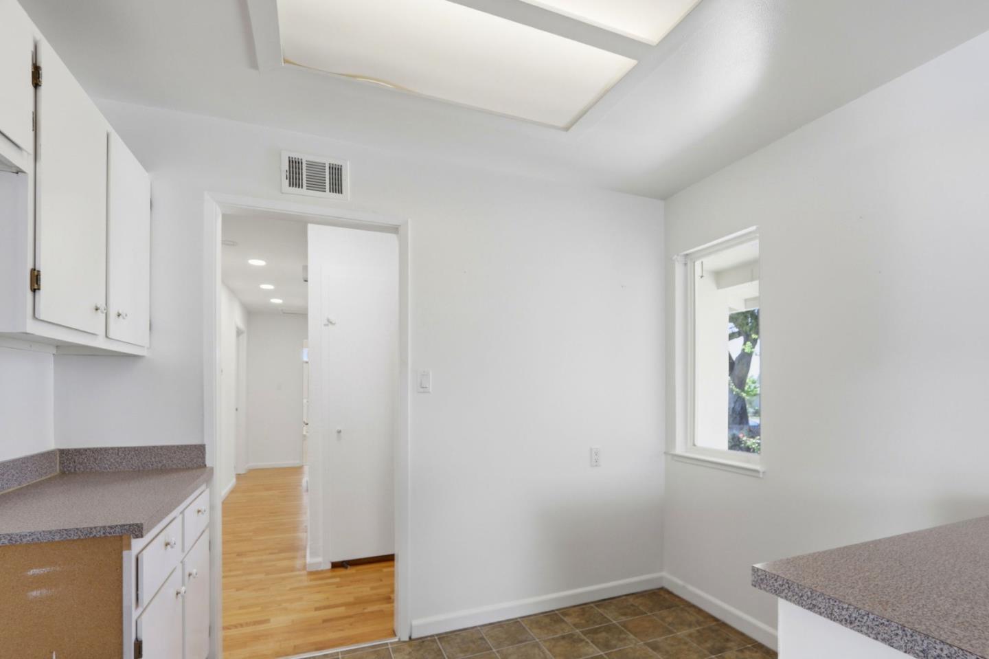 Detail Gallery Image 14 of 41 For 1542 Harvest Dr, San Jose,  CA 95127 - 3 Beds | 2 Baths