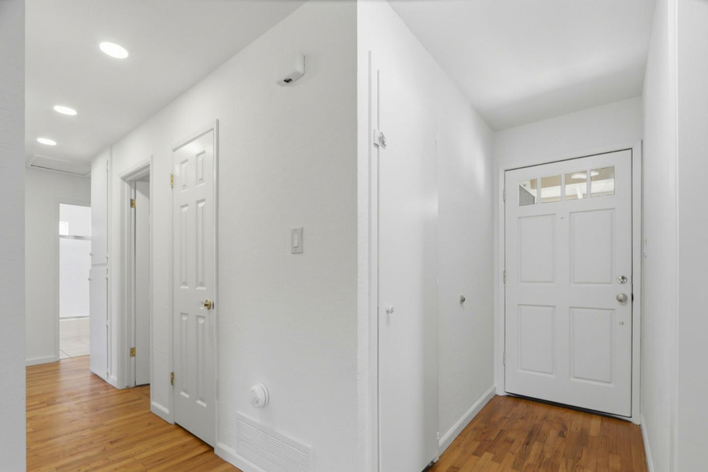 Detail Gallery Image 6 of 41 For 1542 Harvest Dr, San Jose,  CA 95127 - 3 Beds | 2 Baths