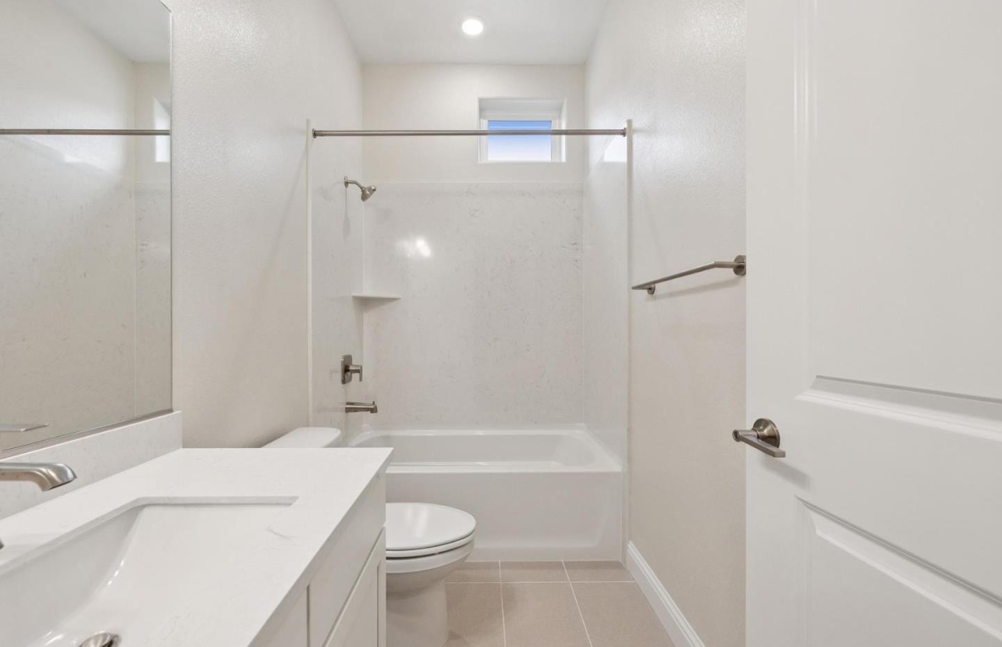 Detail Gallery Image 27 of 48 For 2449 Willow Way, San Mateo,  CA 94403 - 3 Beds | 3 Baths