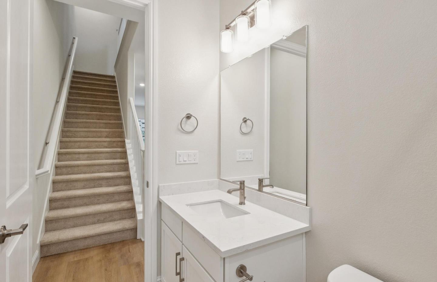 Detail Gallery Image 28 of 48 For 2449 Willow Way, San Mateo,  CA 94403 - 3 Beds | 3 Baths