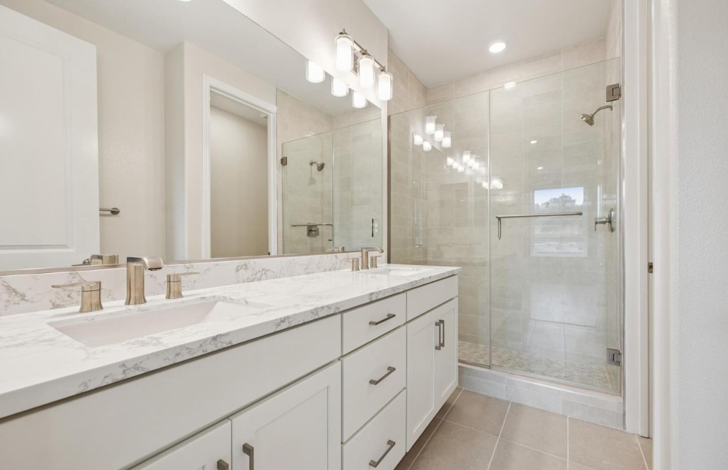 Detail Gallery Image 34 of 48 For 2449 Willow Way, San Mateo,  CA 94403 - 3 Beds | 3 Baths