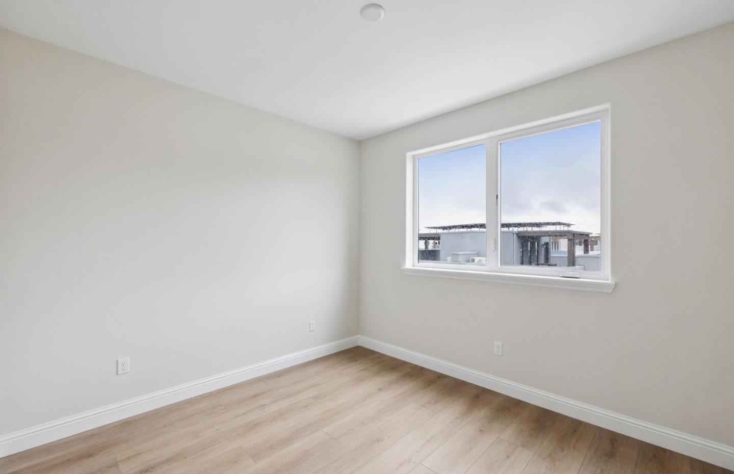 Detail Gallery Image 38 of 48 For 2449 Willow Way, San Mateo,  CA 94403 - 3 Beds | 3 Baths