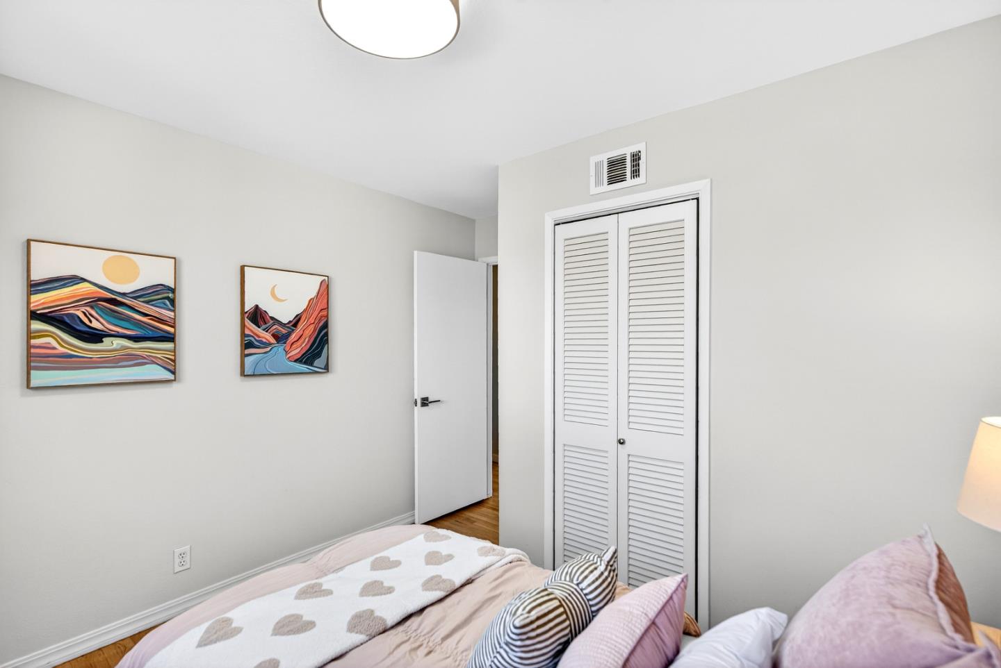 Detail Gallery Image 23 of 35 For 1572 Amesbury Way, San Jose,  CA 95127 - 3 Beds | 2 Baths