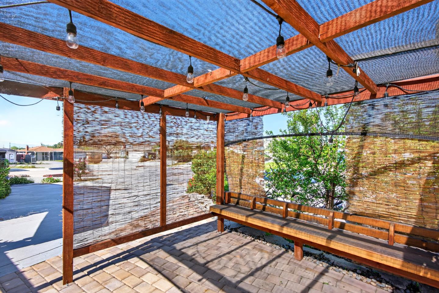 Detail Gallery Image 34 of 35 For 1572 Amesbury Way, San Jose,  CA 95127 - 3 Beds | 2 Baths