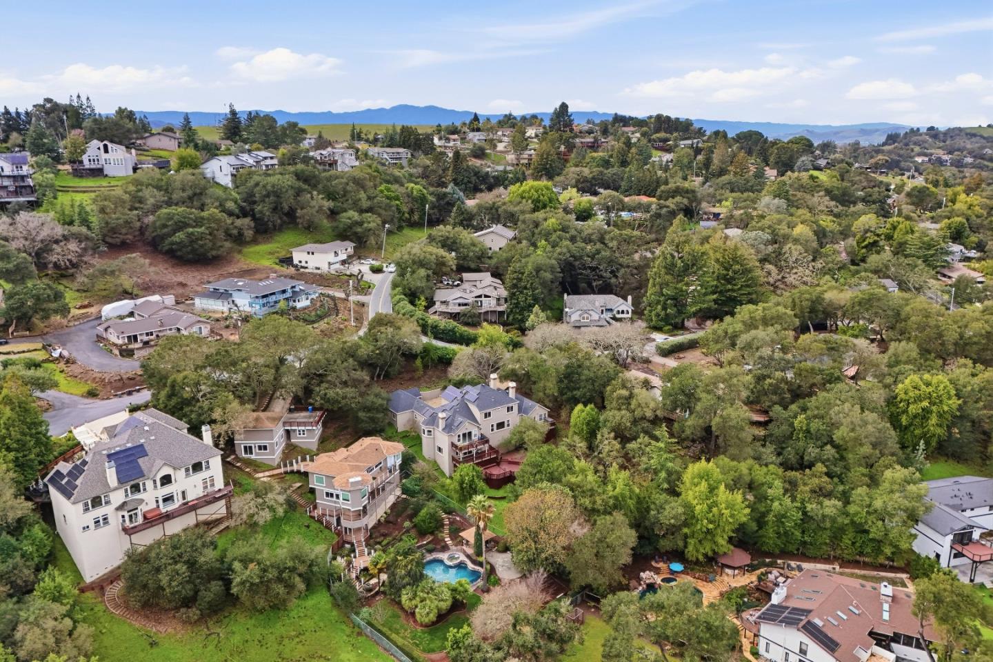 Detail Gallery Image 100 of 114 For 17417 Blue Jay Dr, Morgan Hill,  CA 95037 - 4 Beds | 4/1 Baths