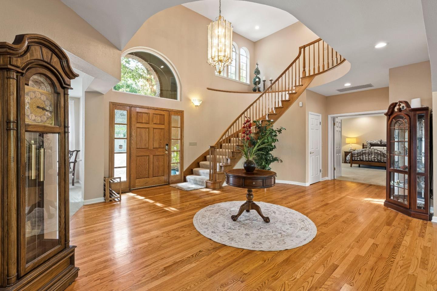 Detail Gallery Image 13 of 114 For 17417 Blue Jay Dr, Morgan Hill,  CA 95037 - 4 Beds | 4/1 Baths