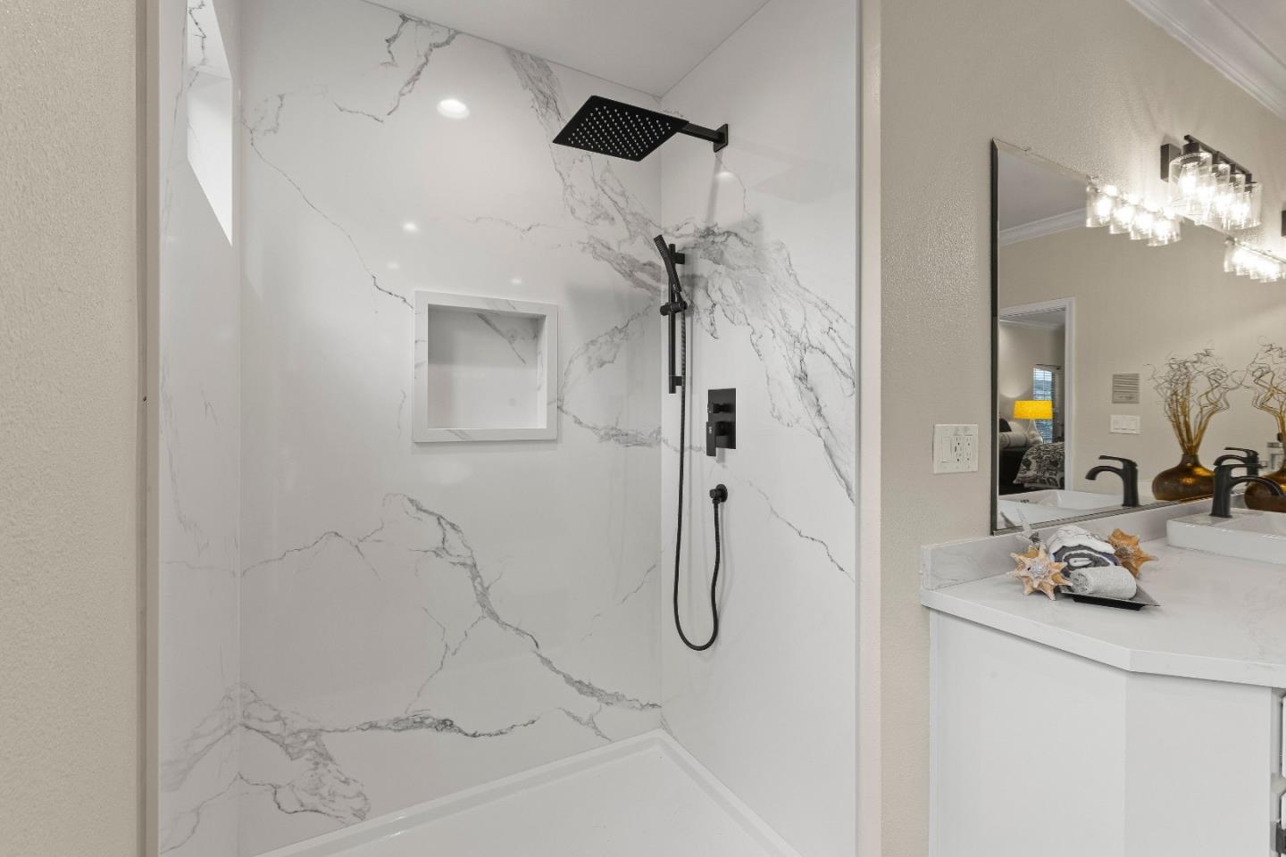 Detail Gallery Image 34 of 114 For 17417 Blue Jay Dr, Morgan Hill,  CA 95037 - 4 Beds | 4/1 Baths