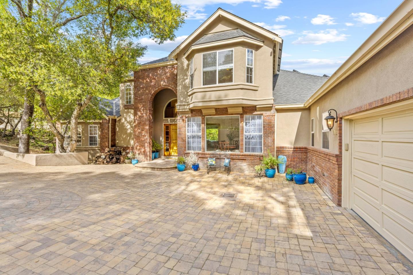 Detail Gallery Image 4 of 114 For 17417 Blue Jay Dr, Morgan Hill,  CA 95037 - 4 Beds | 4/1 Baths