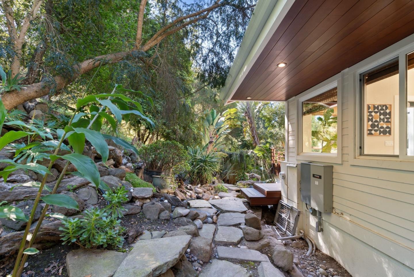 Detail Gallery Image 101 of 117 For 101 Endlich Dr, Santa Cruz,  CA 95060 - 5 Beds | 3/1 Baths