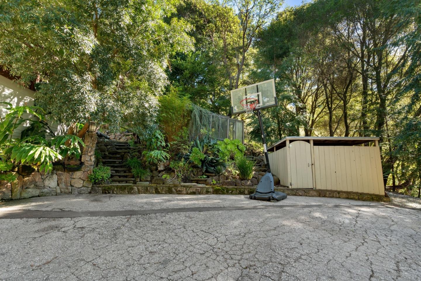 Detail Gallery Image 110 of 117 For 101 Endlich Dr, Santa Cruz,  CA 95060 - 5 Beds | 3/1 Baths