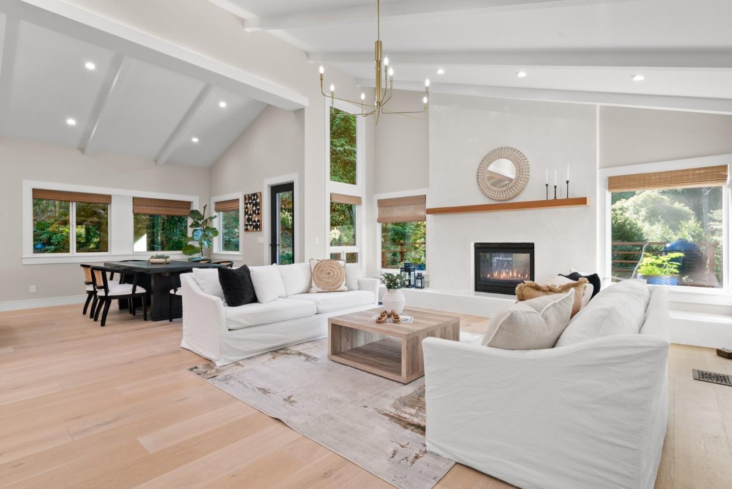 Detail Gallery Image 12 of 117 For 101 Endlich Dr, Santa Cruz,  CA 95060 - 5 Beds | 3/1 Baths