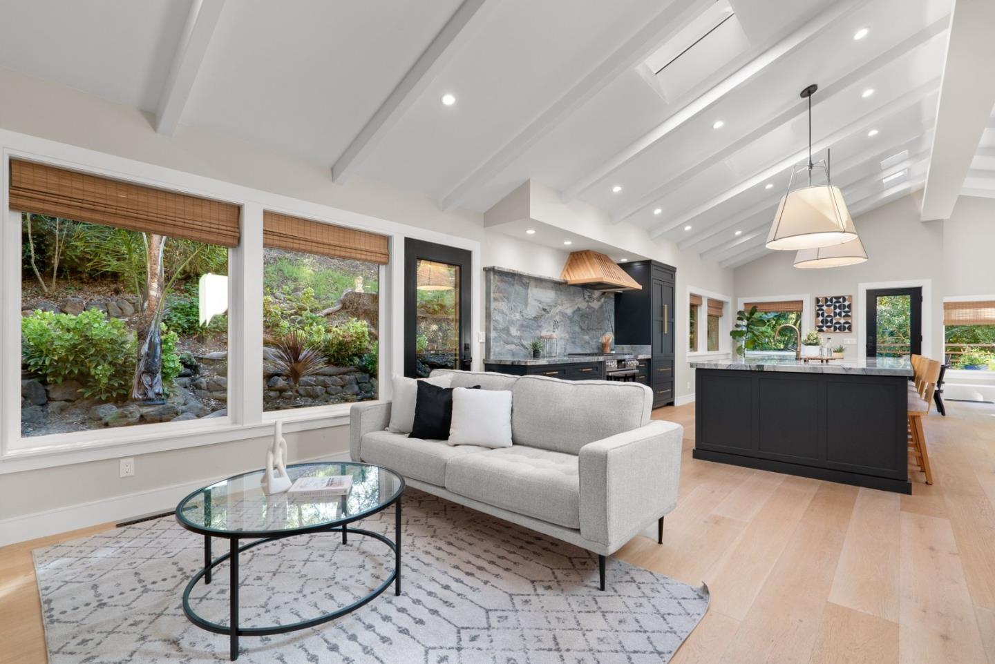 Detail Gallery Image 17 of 117 For 101 Endlich Dr, Santa Cruz,  CA 95060 - 5 Beds | 3/1 Baths