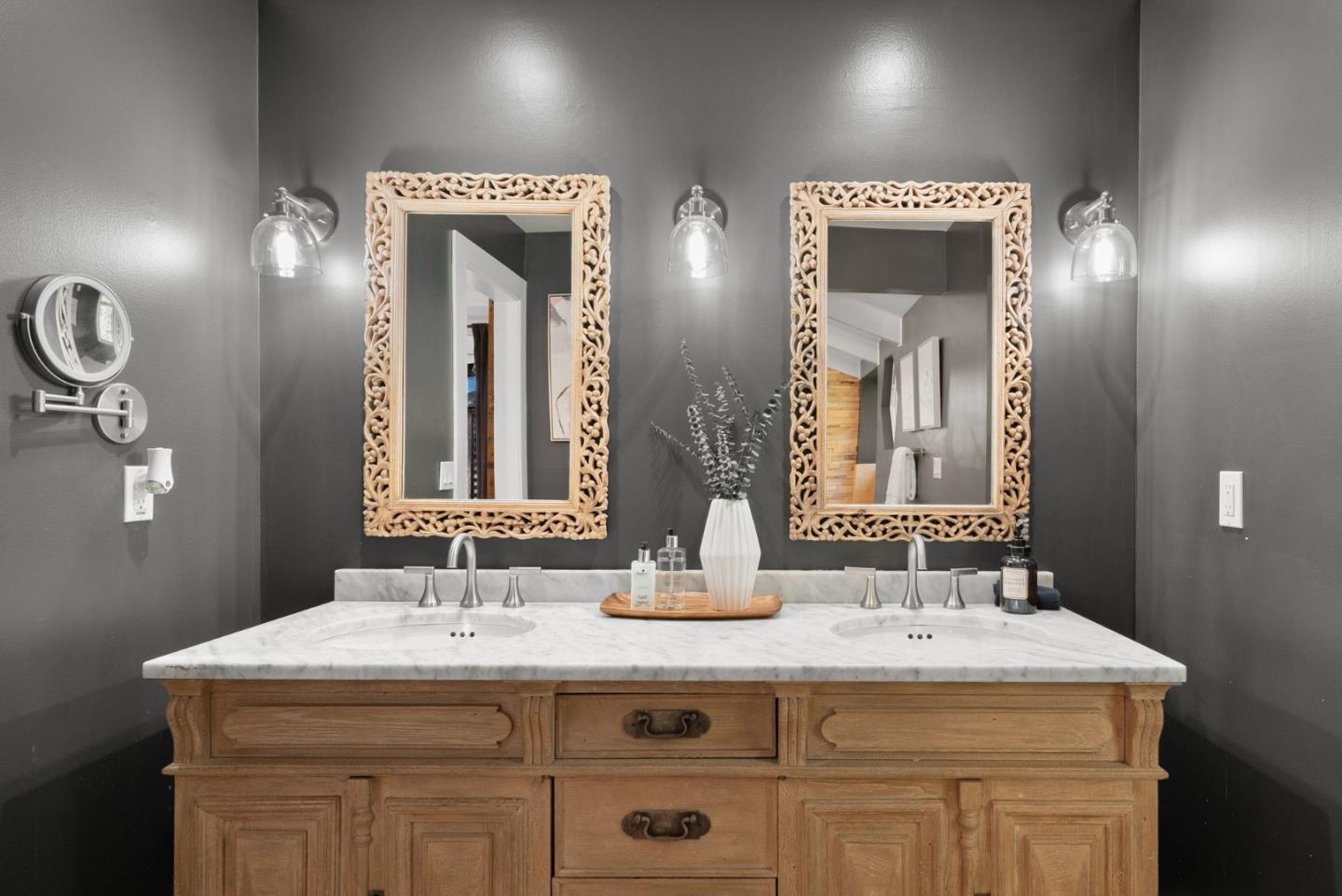 Detail Gallery Image 24 of 117 For 101 Endlich Dr, Santa Cruz,  CA 95060 - 5 Beds | 3/1 Baths