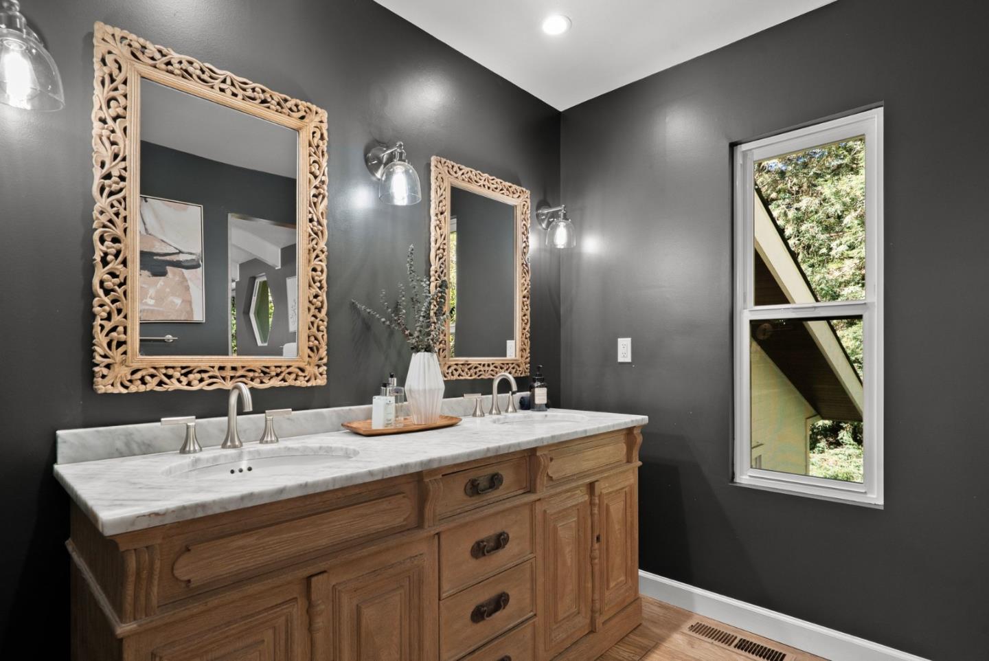 101 Endlich Drive, Santa Cruz, CA, 95060