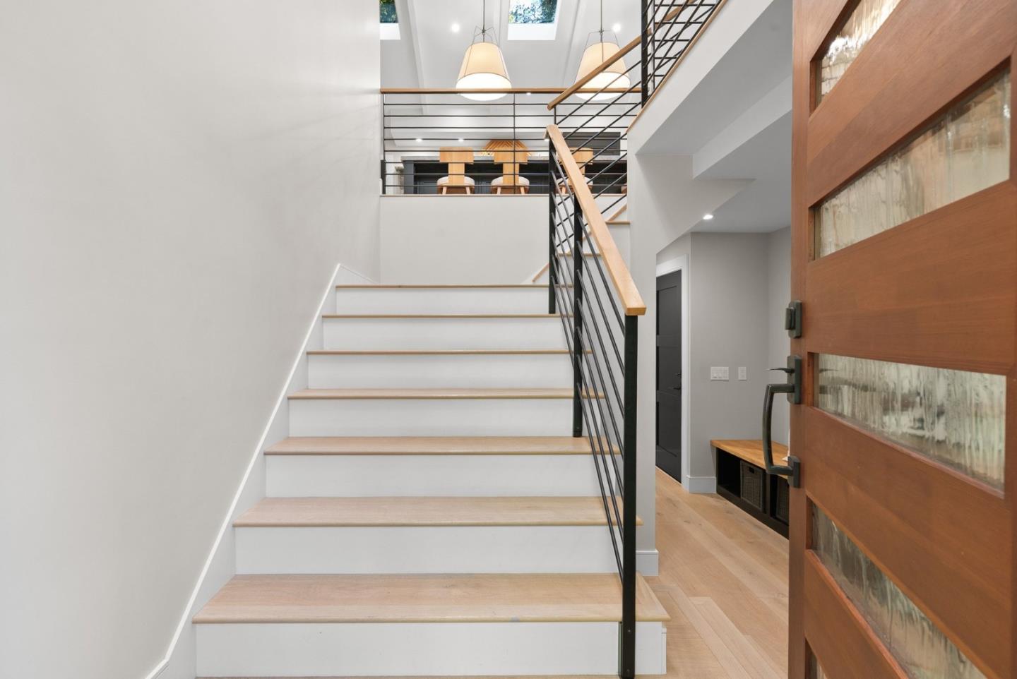 Detail Gallery Image 3 of 117 For 101 Endlich Dr, Santa Cruz,  CA 95060 - 5 Beds | 3/1 Baths