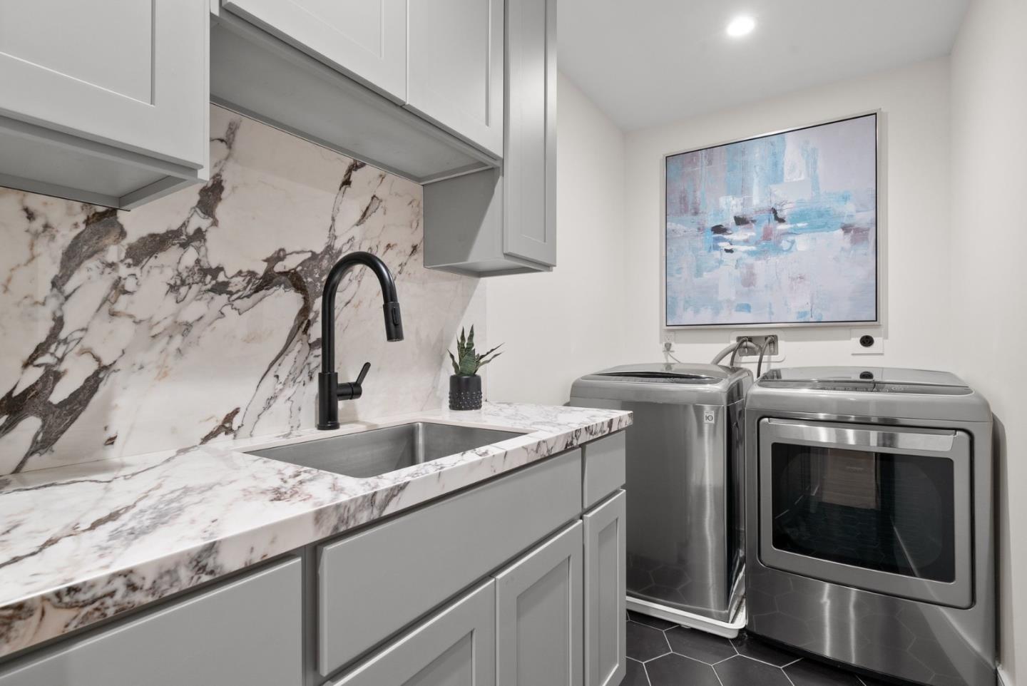 Detail Gallery Image 36 of 117 For 101 Endlich Dr, Santa Cruz,  CA 95060 - 5 Beds | 3/1 Baths