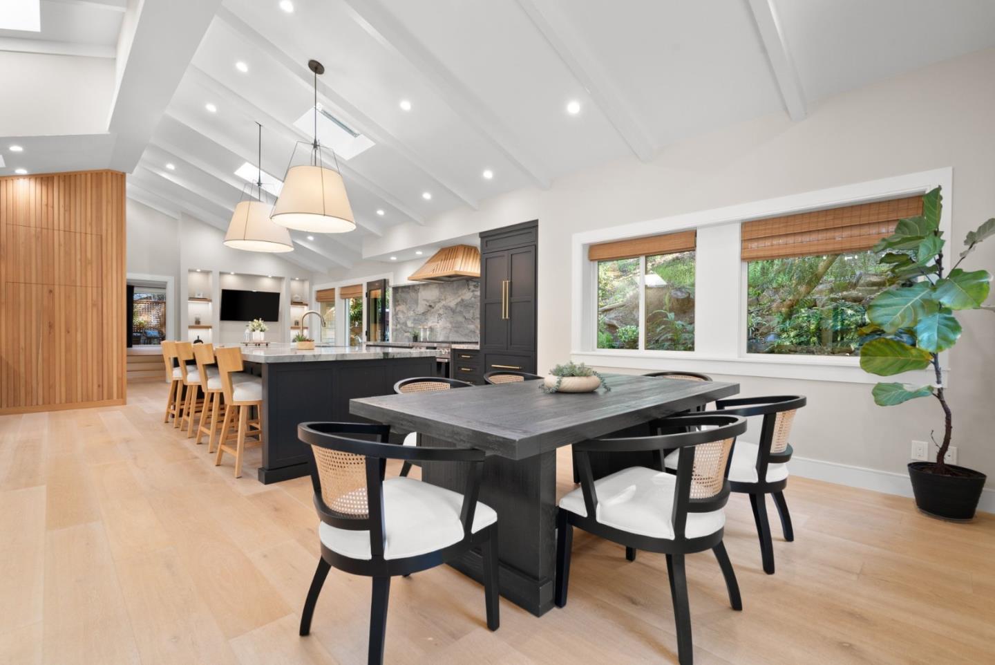 Detail Gallery Image 73 of 117 For 101 Endlich Dr, Santa Cruz,  CA 95060 - 5 Beds | 3/1 Baths