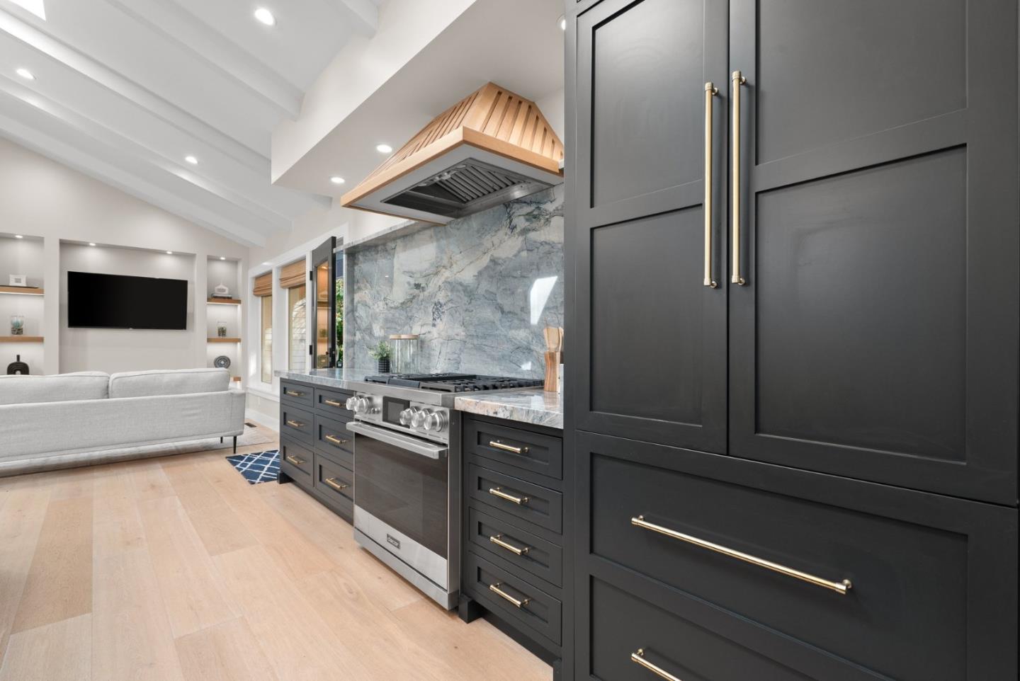 Detail Gallery Image 82 of 117 For 101 Endlich Dr, Santa Cruz,  CA 95060 - 5 Beds | 3/1 Baths