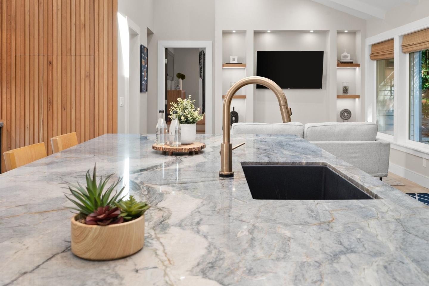 Detail Gallery Image 83 of 117 For 101 Endlich Dr, Santa Cruz,  CA 95060 - 5 Beds | 3/1 Baths