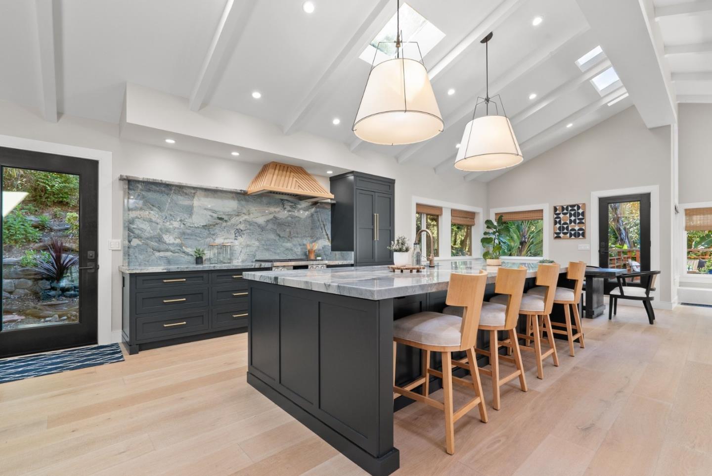 Detail Gallery Image 86 of 117 For 101 Endlich Dr, Santa Cruz,  CA 95060 - 5 Beds | 3/1 Baths