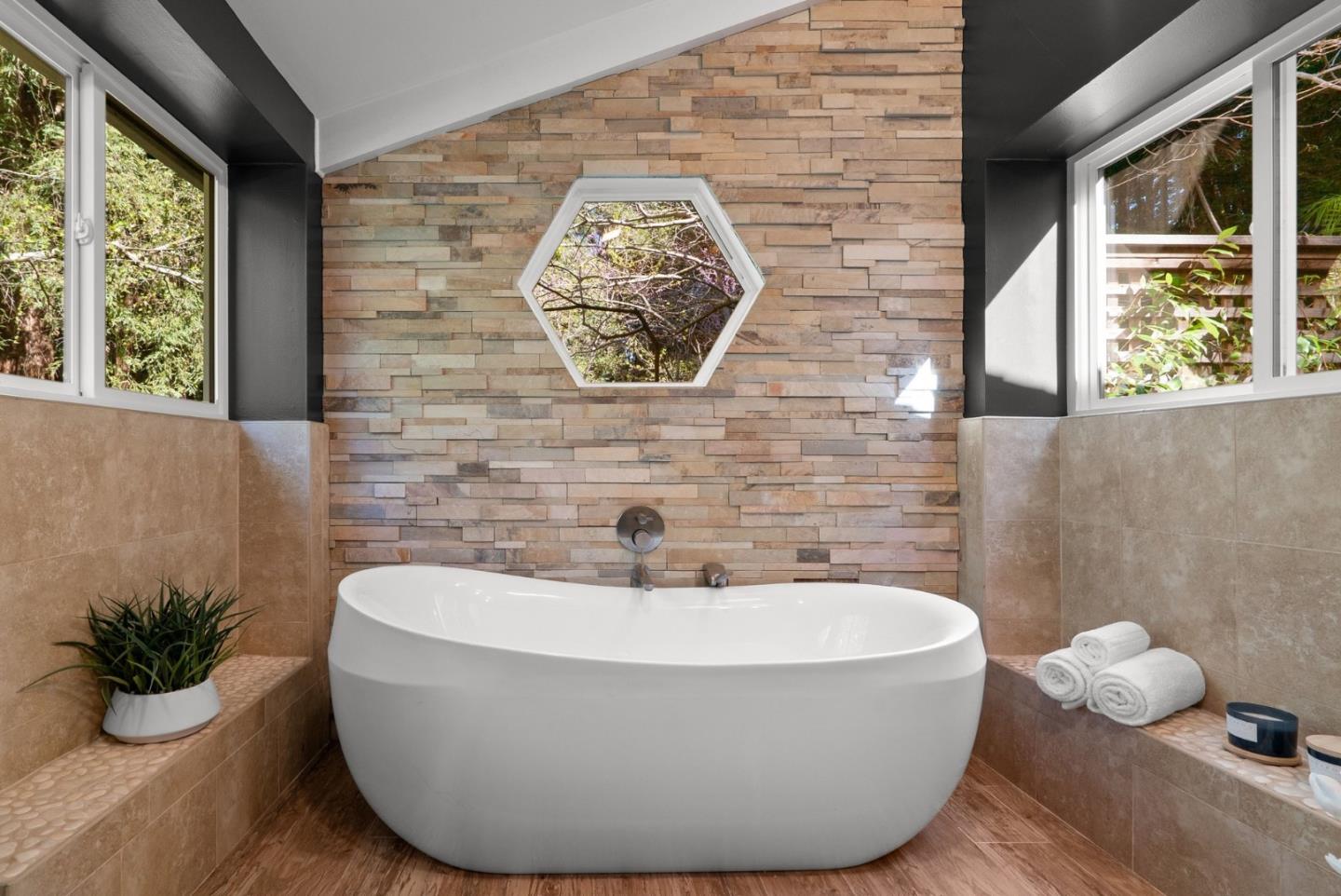 Detail Gallery Image 94 of 117 For 101 Endlich Dr, Santa Cruz,  CA 95060 - 5 Beds | 3/1 Baths