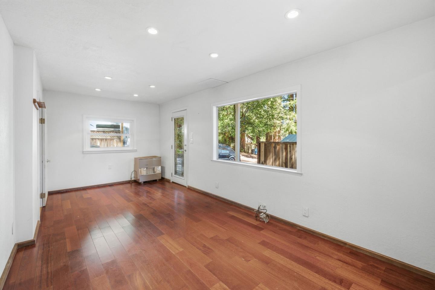 Detail Gallery Image 5 of 36 For 8965 Redwood Dr, Ben Lomond,  CA 95005 - 2 Beds | 2 Baths