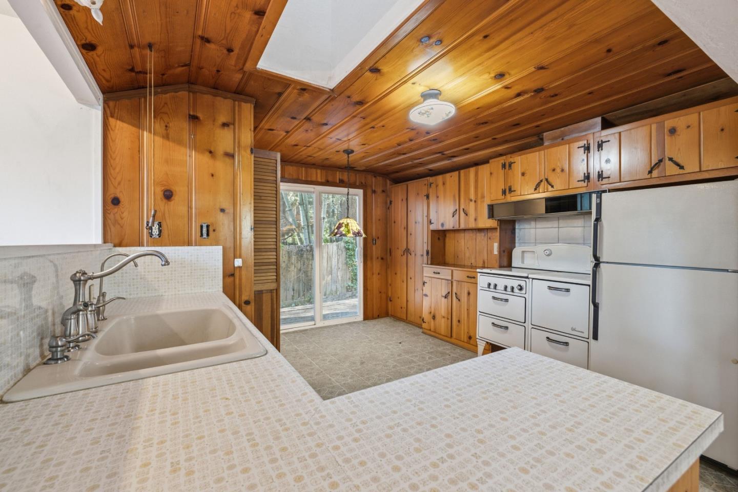 Detail Gallery Image 9 of 36 For 8965 Redwood Dr, Ben Lomond,  CA 95005 - 2 Beds | 2 Baths