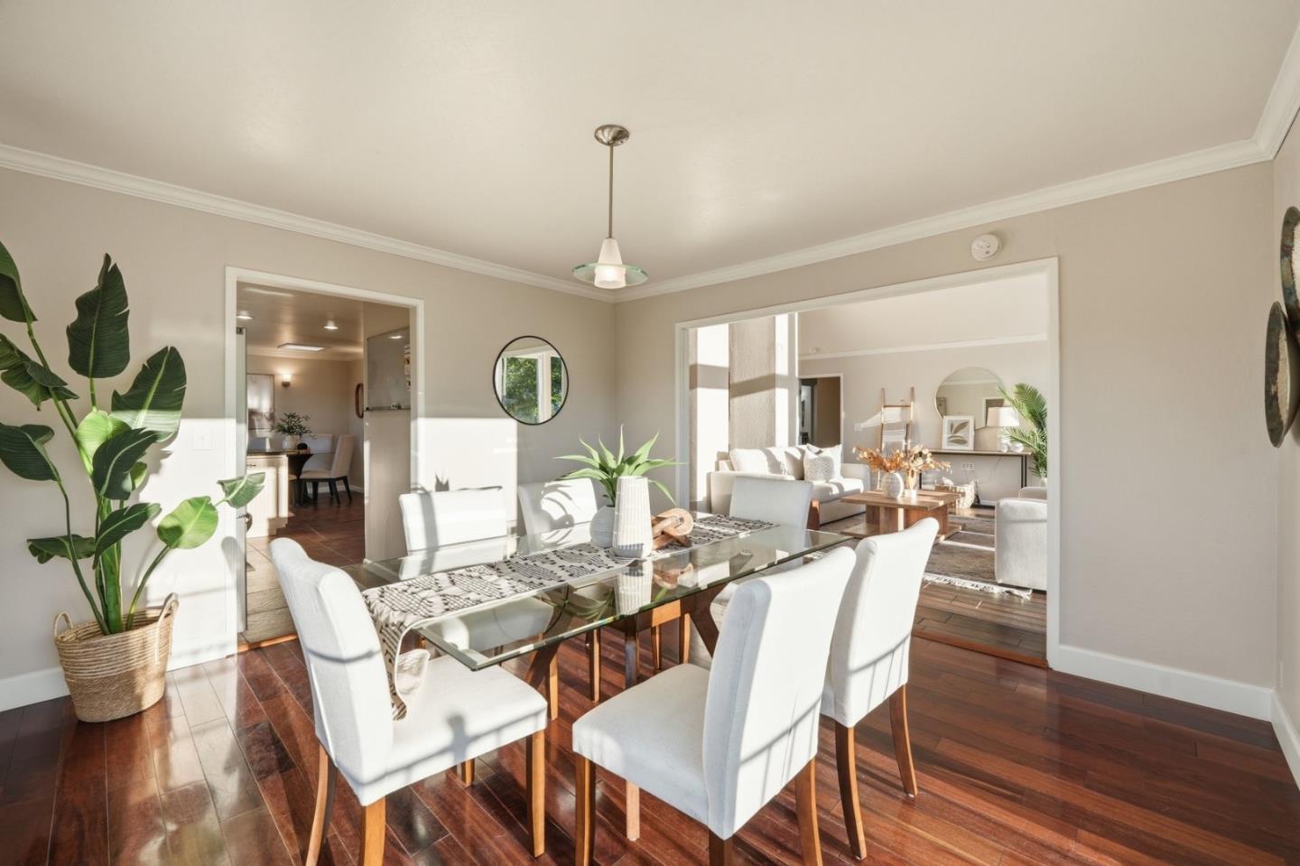 Detail Gallery Image 10 of 42 For 15605 Oakridge Ct, Morgan Hill,  CA 95037 - 5 Beds | 3 Baths