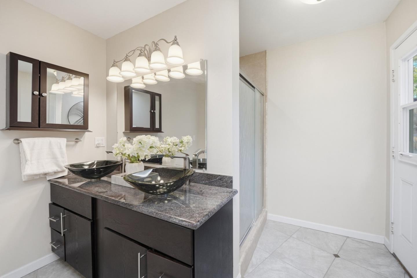 Detail Gallery Image 25 of 42 For 15605 Oakridge Ct, Morgan Hill,  CA 95037 - 5 Beds | 3 Baths