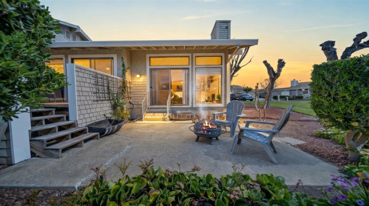 Detail Gallery Image 2 of 59 For 345 Donnas Ln, Hollister,  CA 95023 - 2 Beds | 2/1 Baths